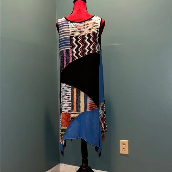 Sleeveless Patchwork Print Handkerchief Hem Dress - Blue & Black Size Large - Picture 6 of 14